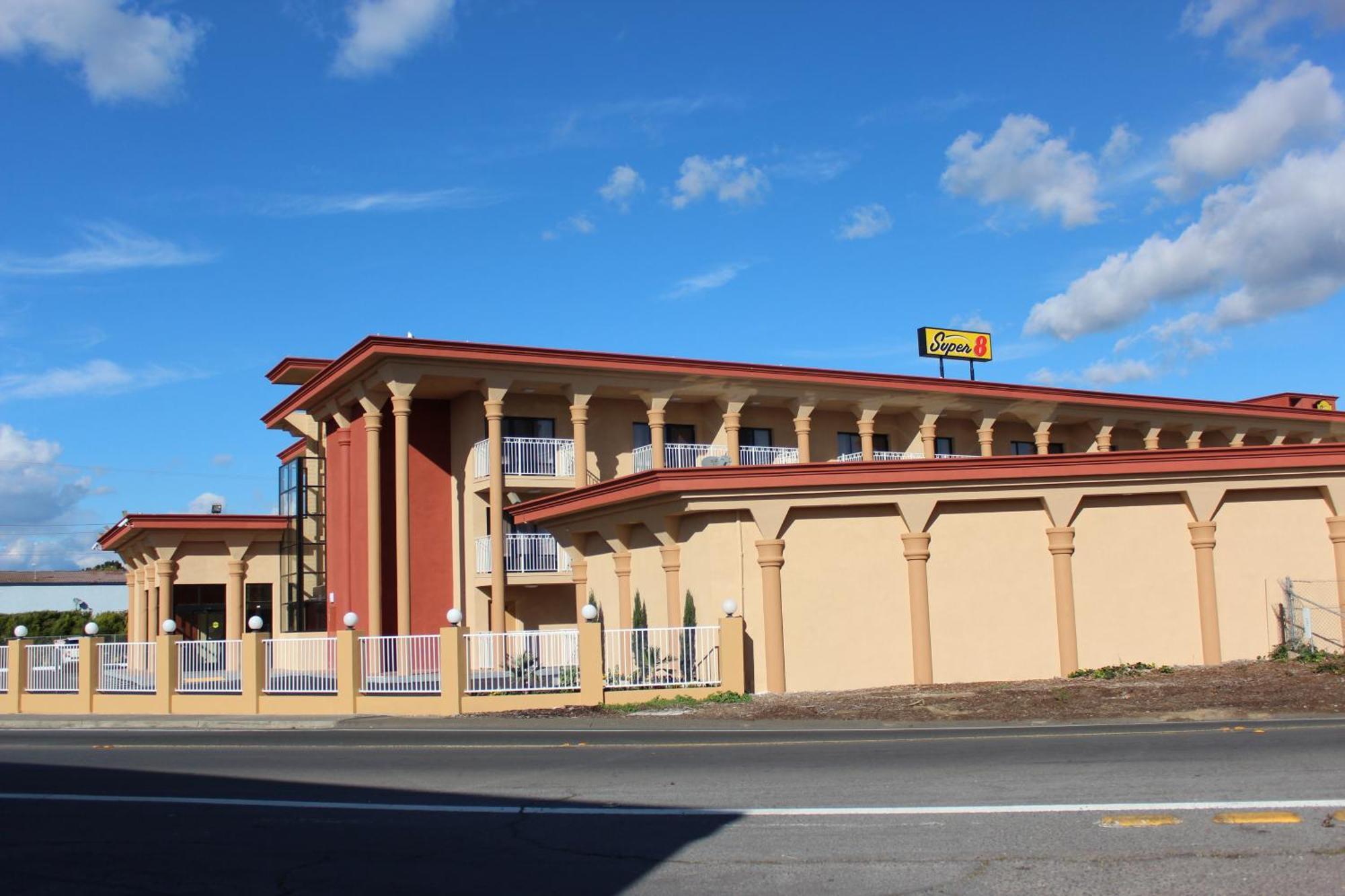 Super 8 By Wyndham Vallejo/Napa Valley Exterior photo